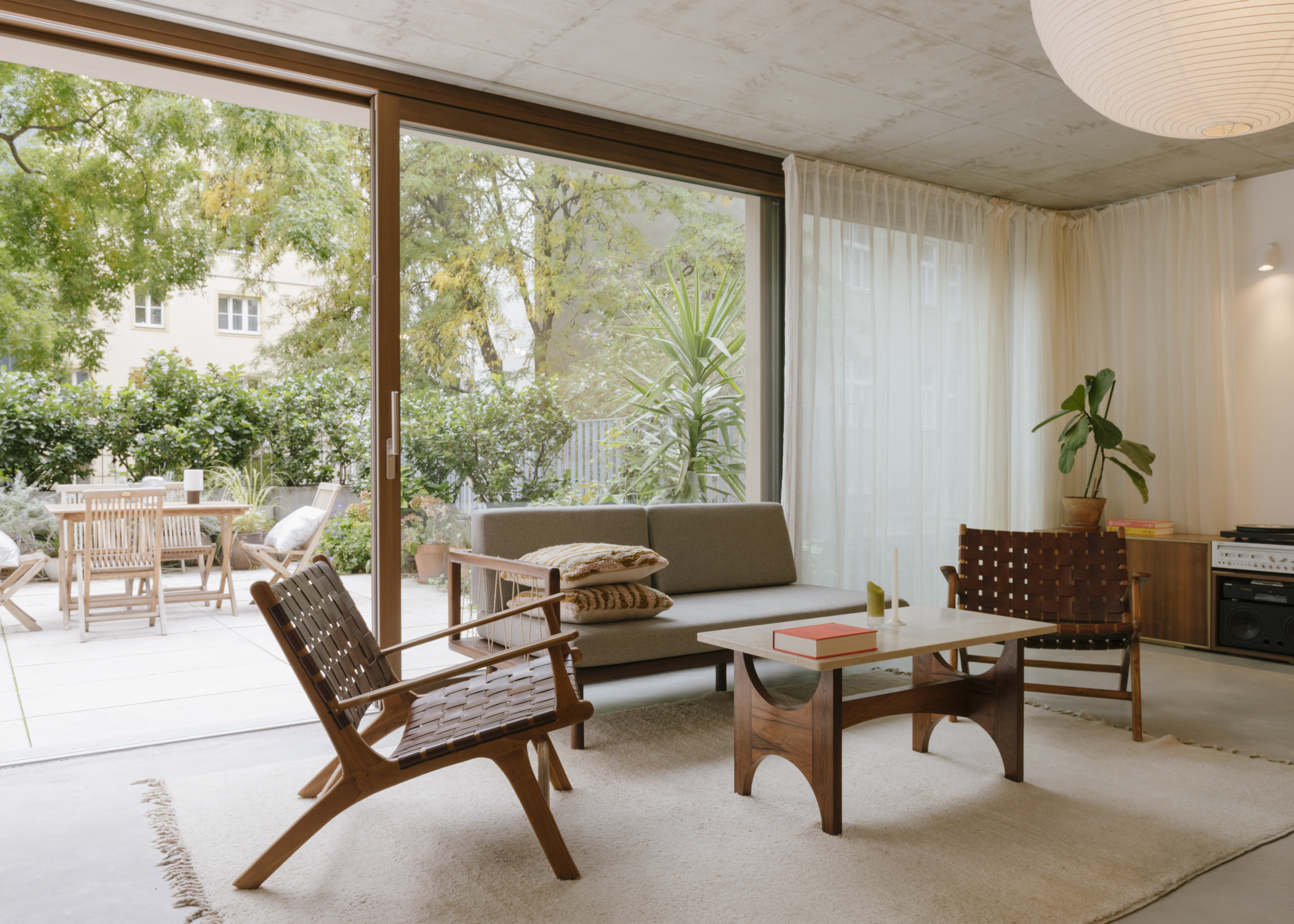 Lena Enzinger | Purpose driven Services & Stories